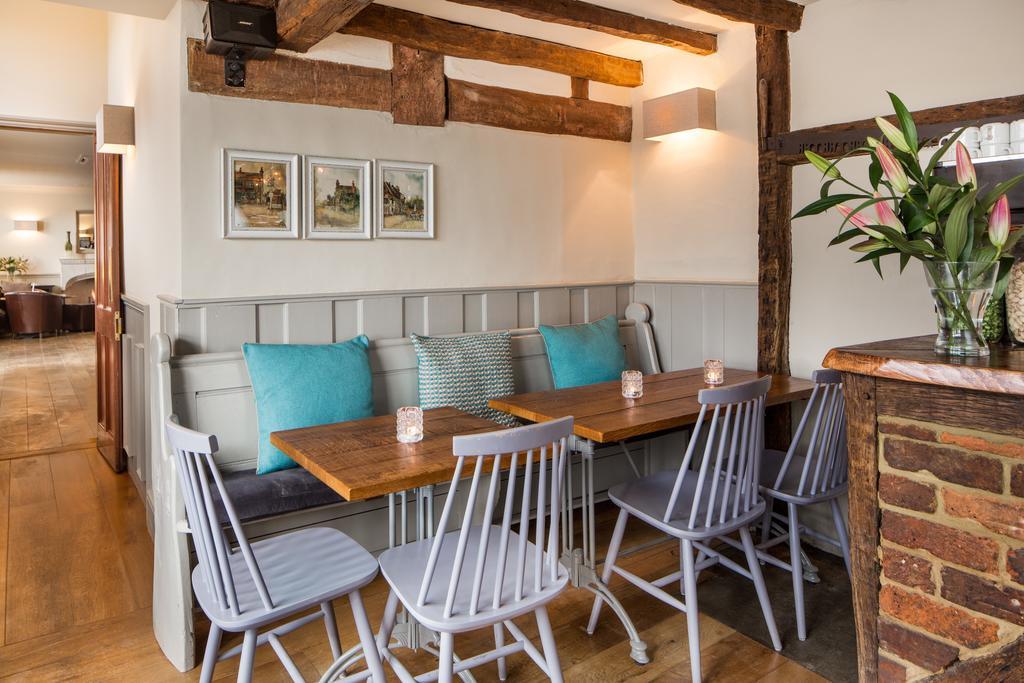 The Chequers Inn بيكونزفيلد المظهر الخارجي الصورة