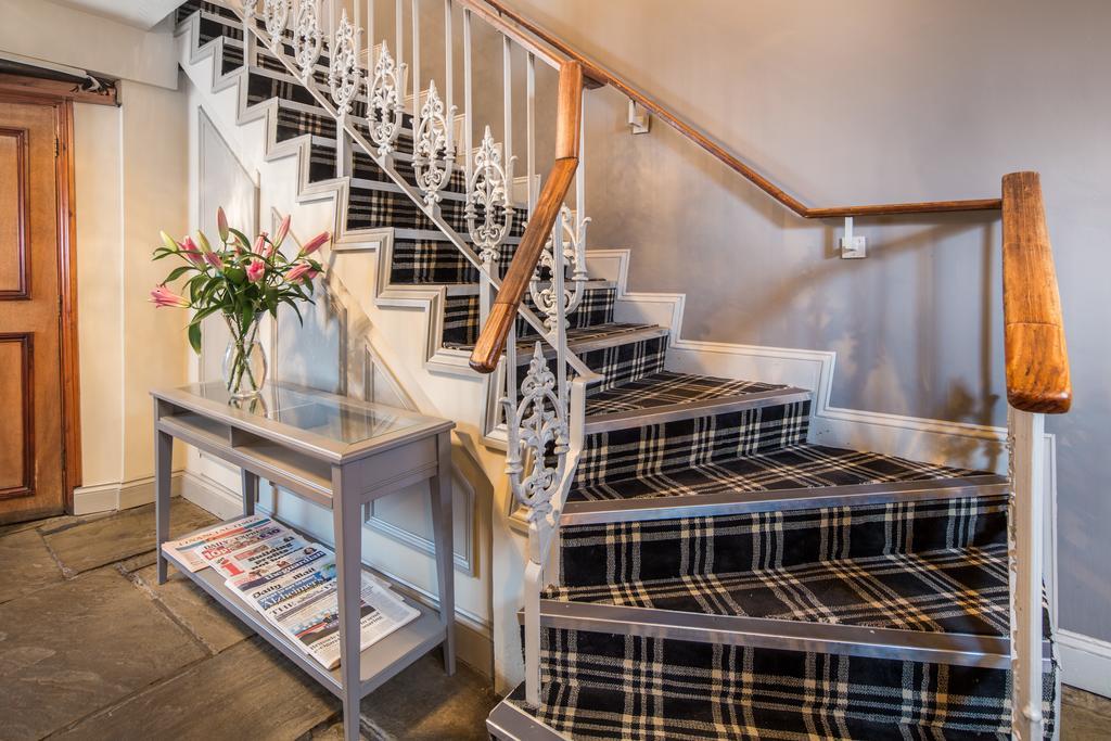 The Chequers Inn بيكونزفيلد المظهر الخارجي الصورة