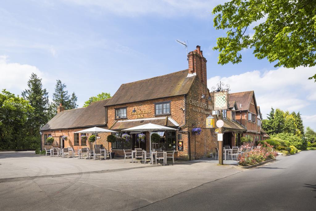 The Chequers Inn بيكونزفيلد المظهر الخارجي الصورة