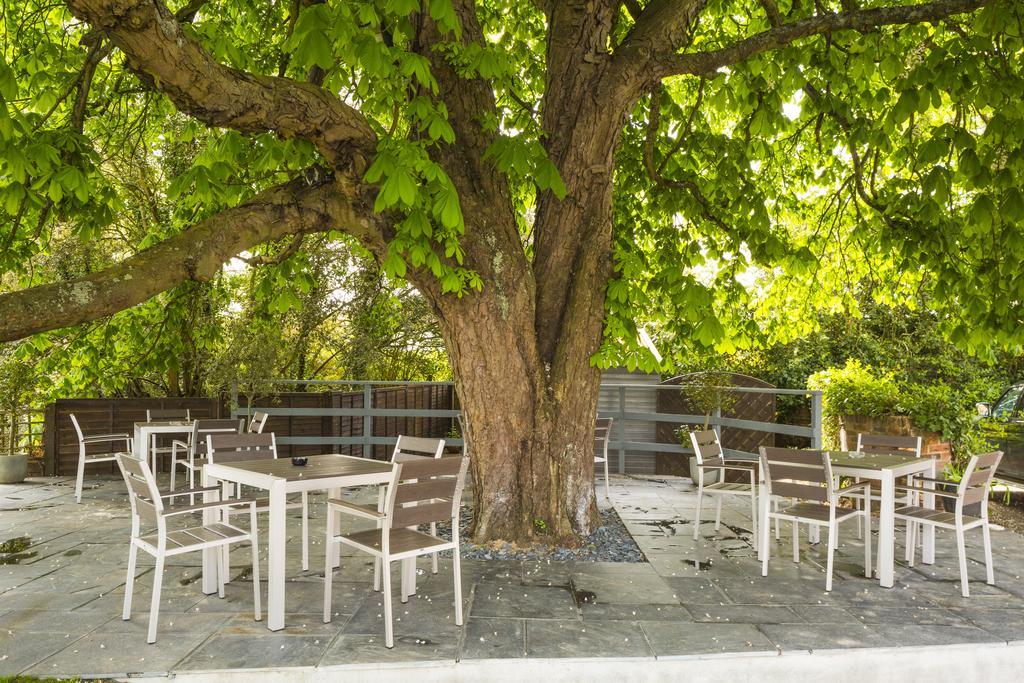 The Chequers Inn بيكونزفيلد المظهر الخارجي الصورة