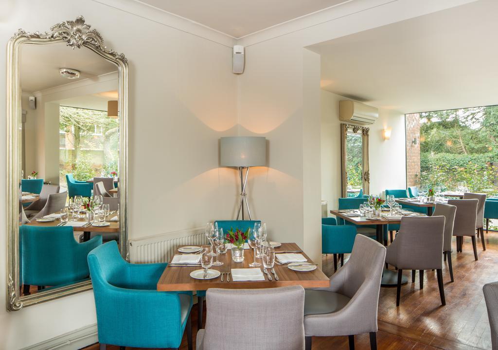 The Chequers Inn بيكونزفيلد المظهر الخارجي الصورة